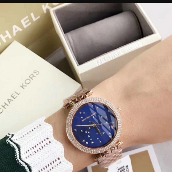 Brand new Michael Kors Rose gold ladies watch. main image 6